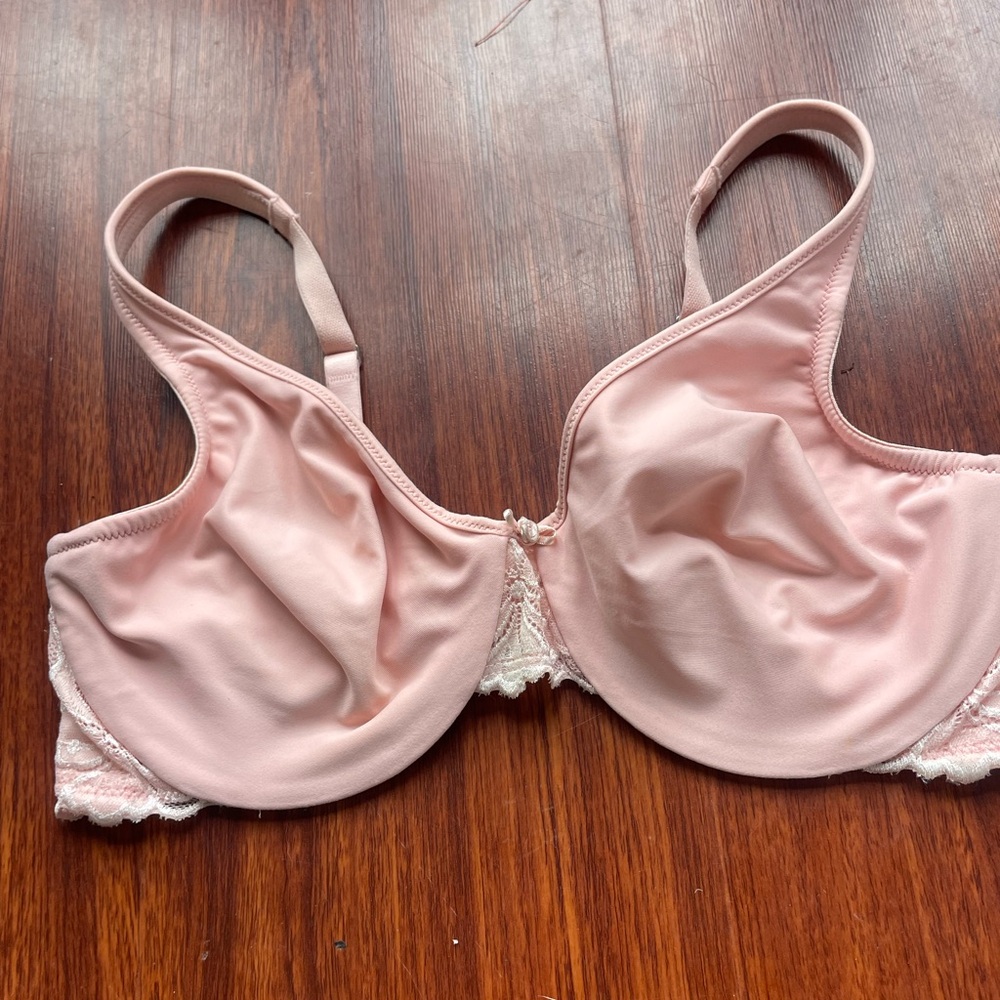Lillyette, really pretty, pink bra!